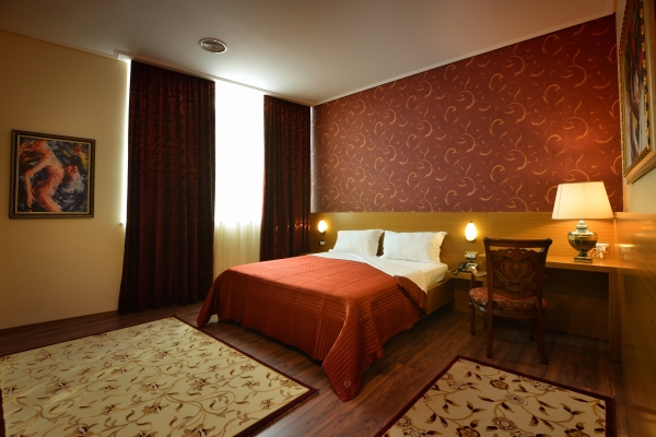 Hotel Austria (Tirana)
